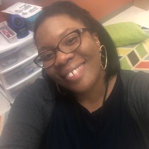 Meet your Posher, Danae